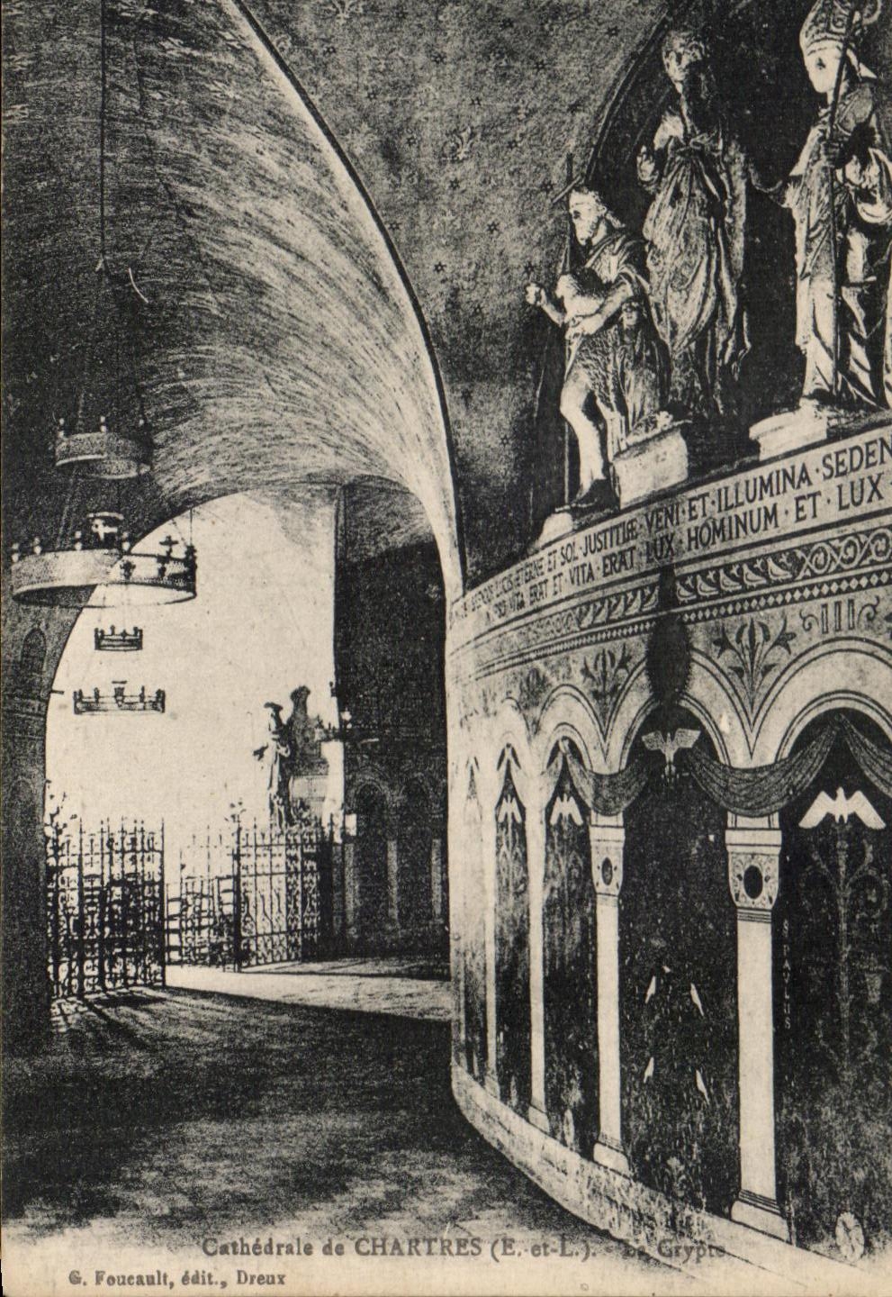 CPA Cathedrale de Chartres La crypte