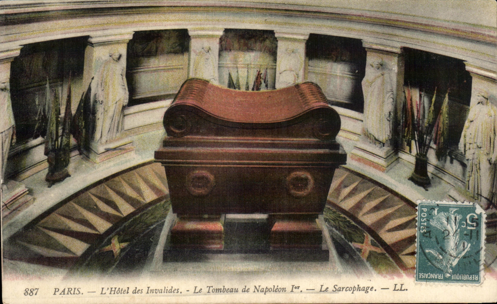 CPA Paris L'Hotel Des Invalides Le Tombeau De Napoleon 1er Le Sarcophage