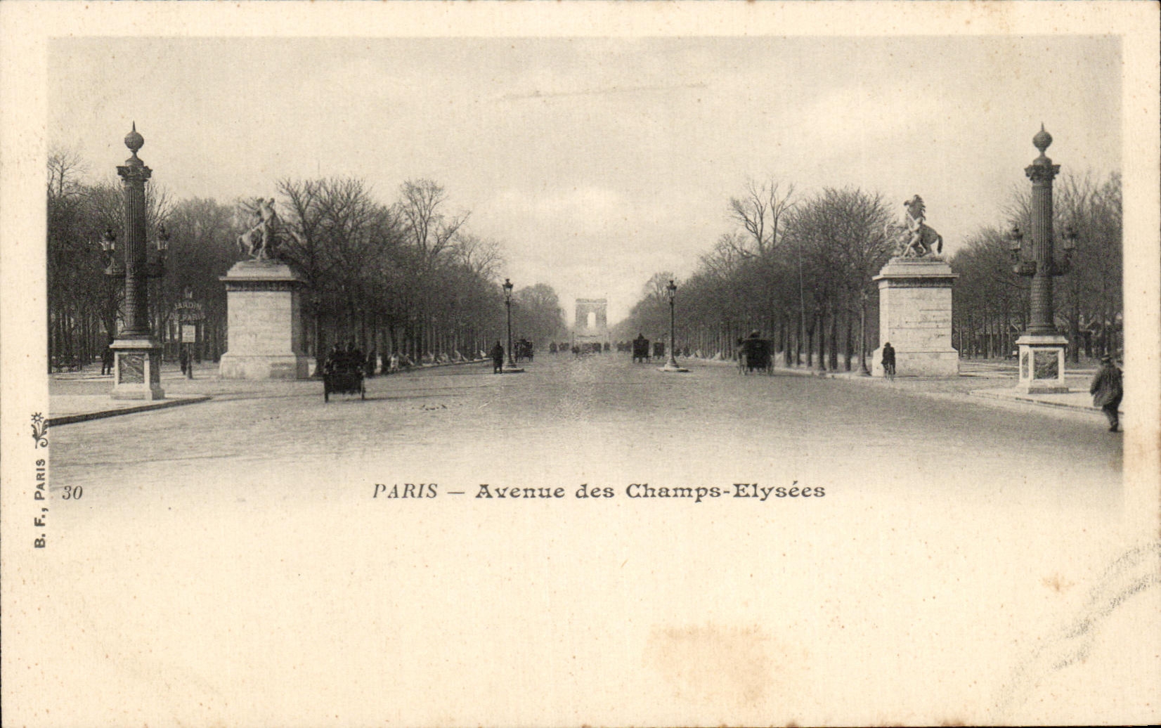 CPA Paris Avenue des Champs Elysees Arc de Triomphe 
