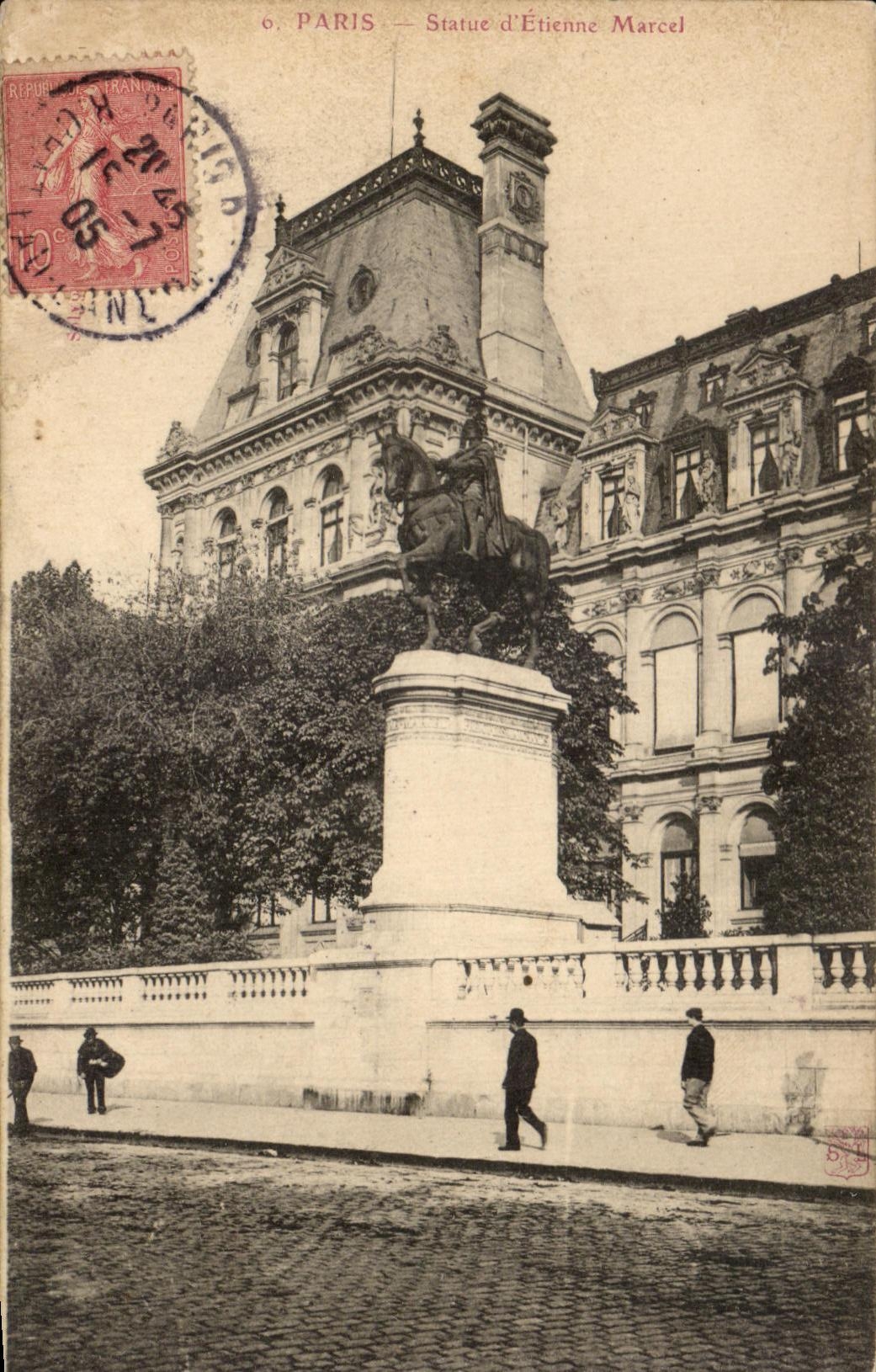 CPA Paris Statue d'Etienne Marcel