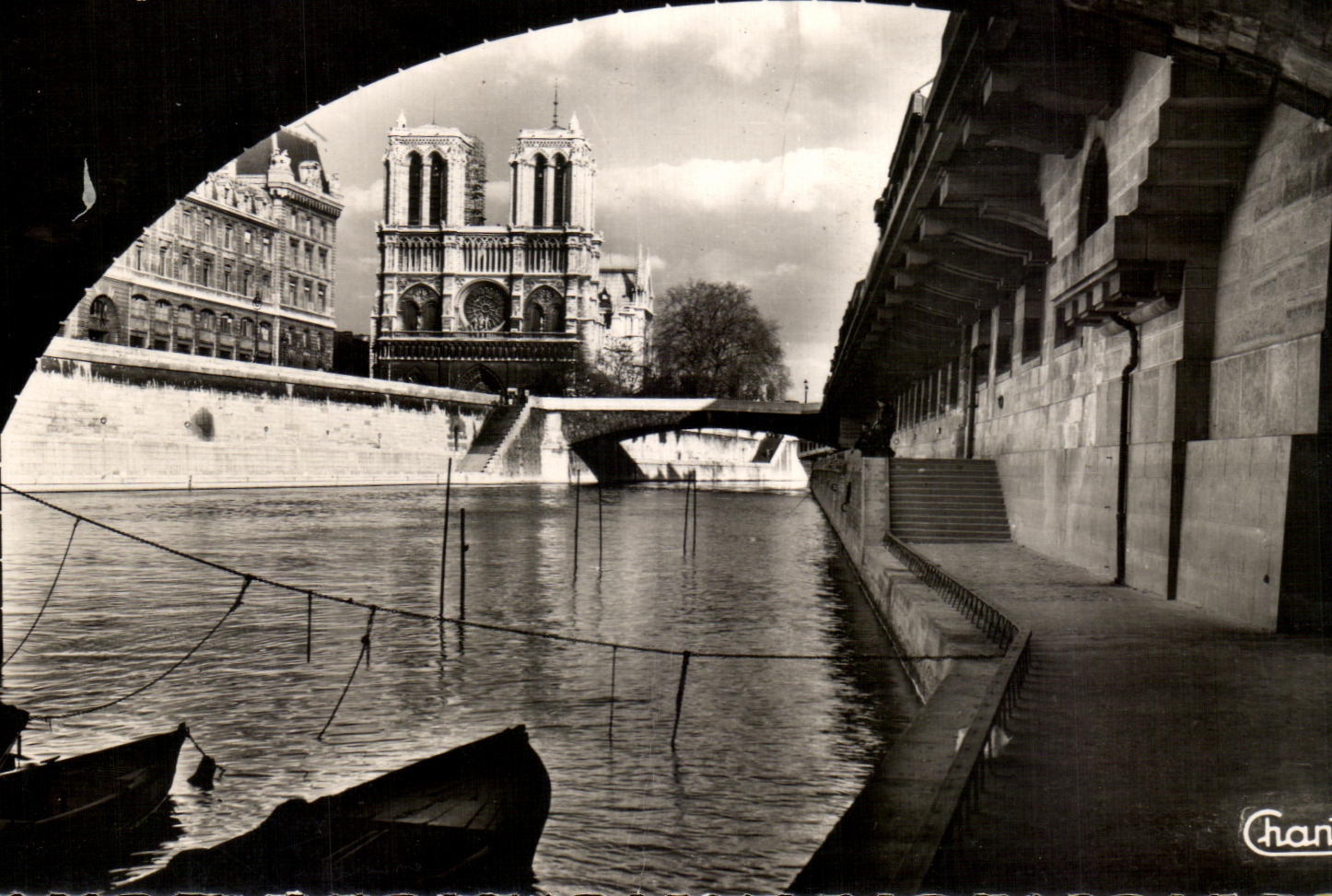 CPA Paris Walk under the Bridges
