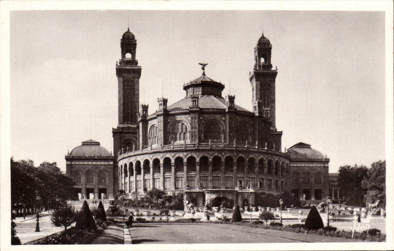 CPA Paris En Flanant Palais Du Trocadero