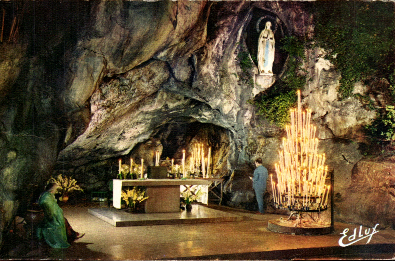 CPSM Lourdes La Grotte Miraculeuse 