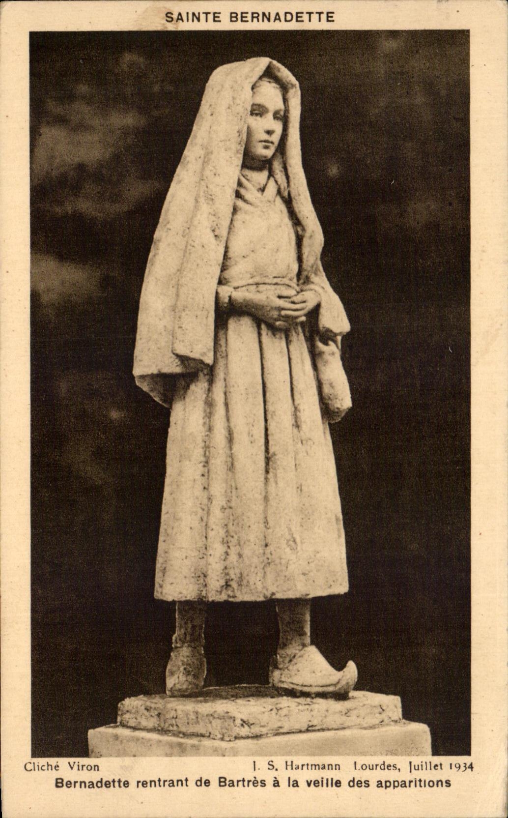 CPA Lourdes Bernadette Rentrant de Bartres a La Veille des apparitions 