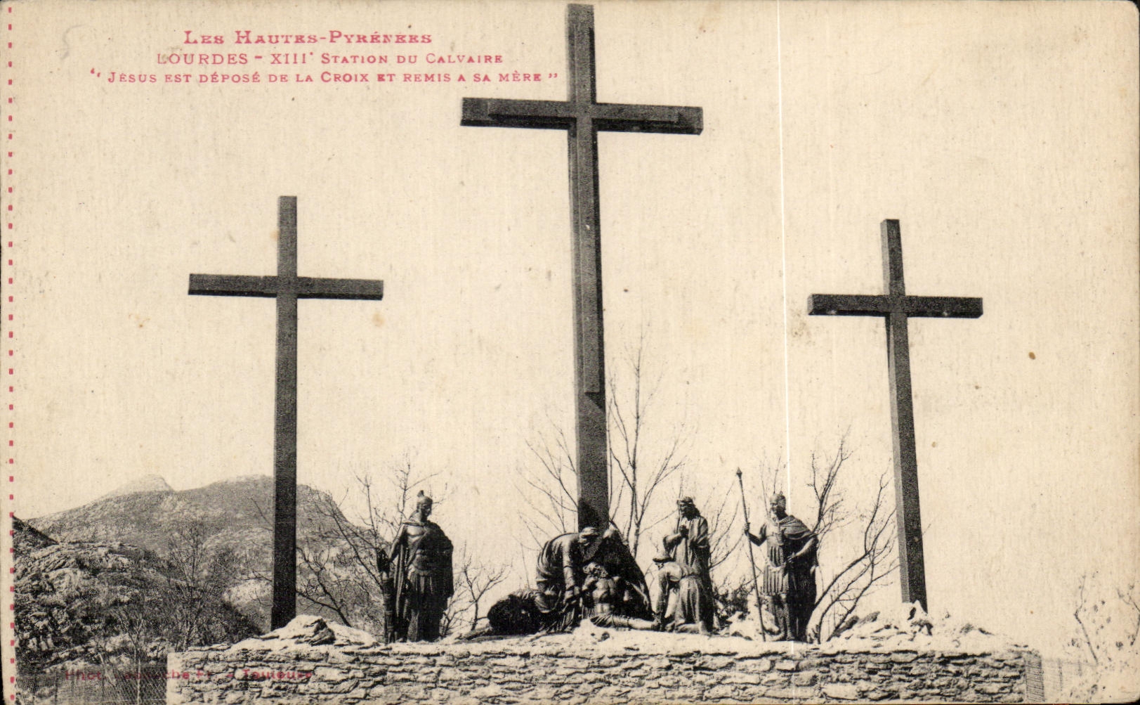 CPA Lourdes Station Du Calvaire Jesus est depose de la croix et remis a sa mere