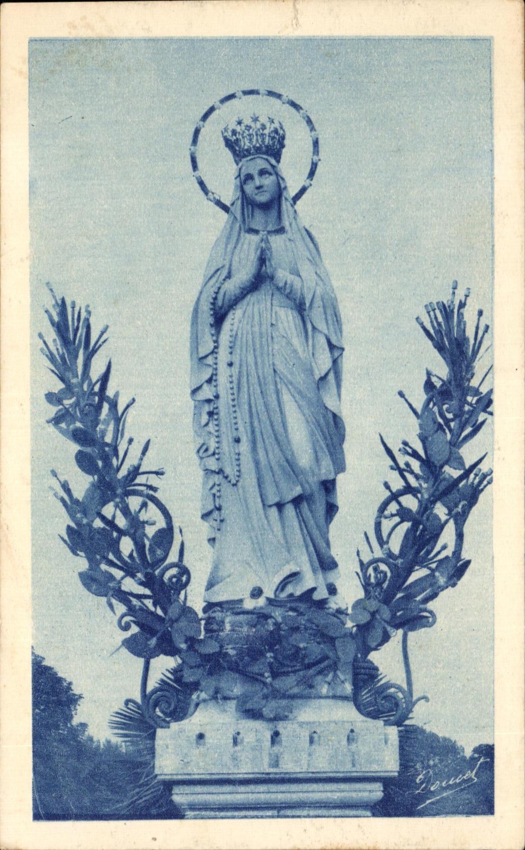 CPA Lourdes Vierge Couronnee