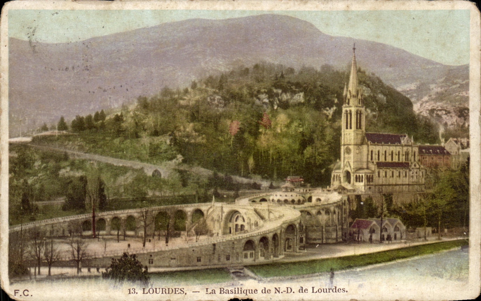 CPA Lourdes La Basilique de ND Lourdes