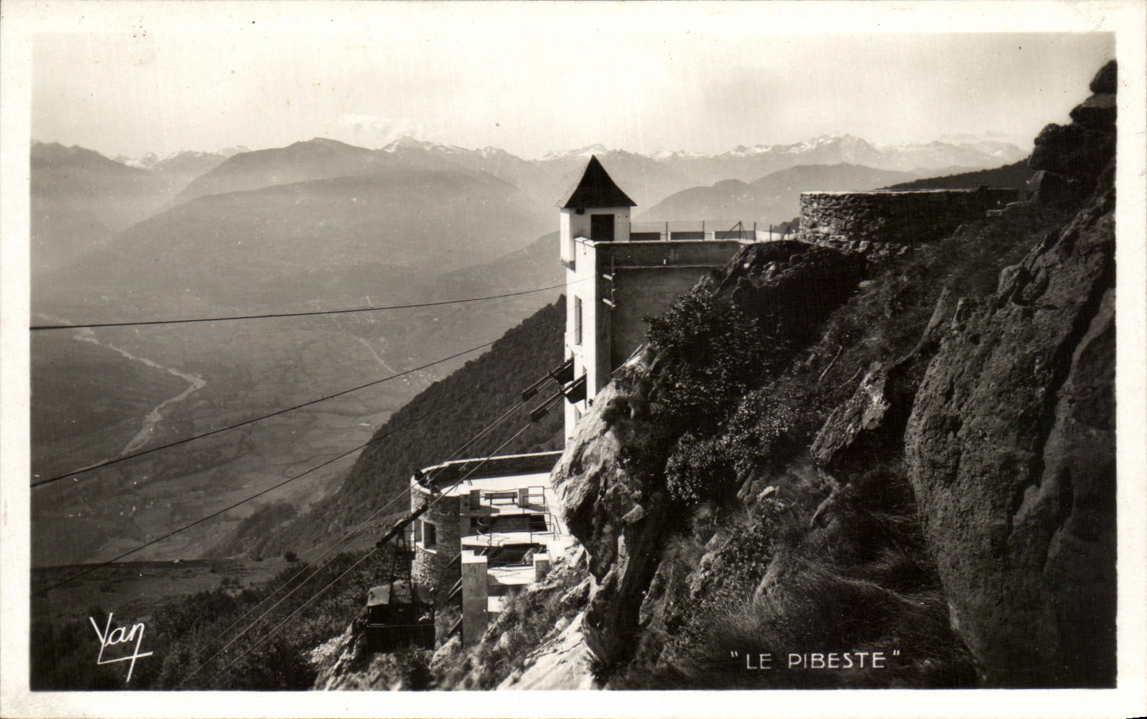 CPA Lourdes Le Pibeste La Montagne Enchantee