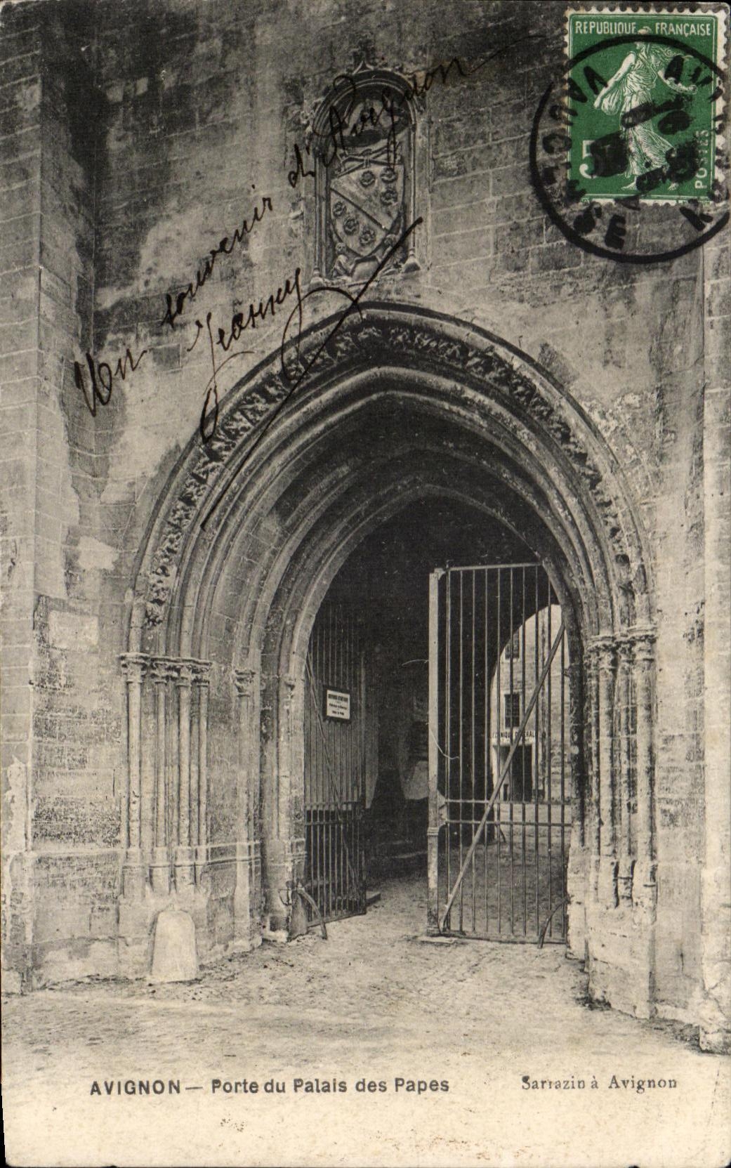 Puerta de CPA Avignon del paladar de los papas