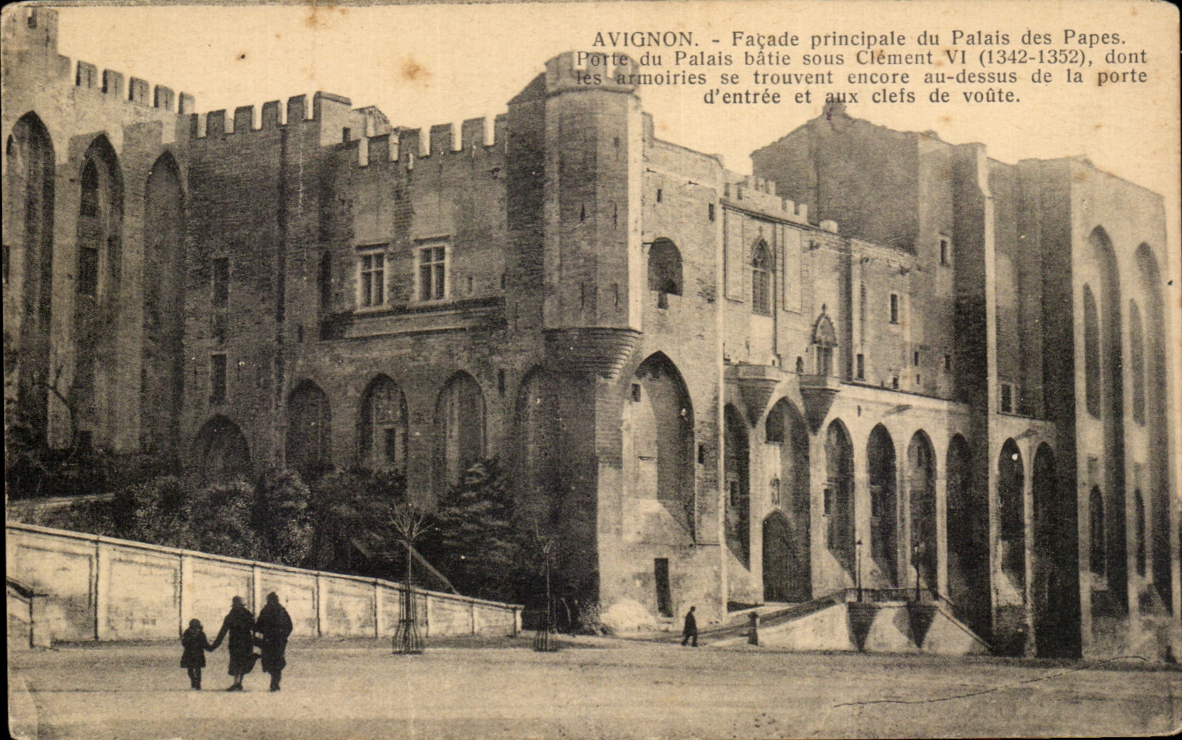 Ataque frontal principal de CPA Avignon del paladar de los papas Gate del paladar
