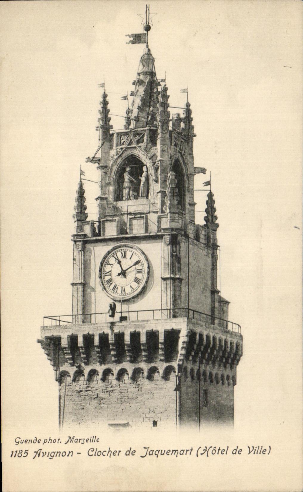 Campana-torre de CPA Avignon del ayuntamiento de Jaquemart