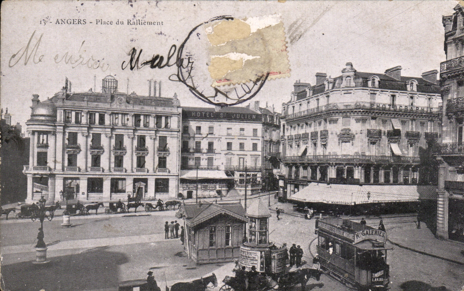 CPA Angers Place du ralliement Tramway