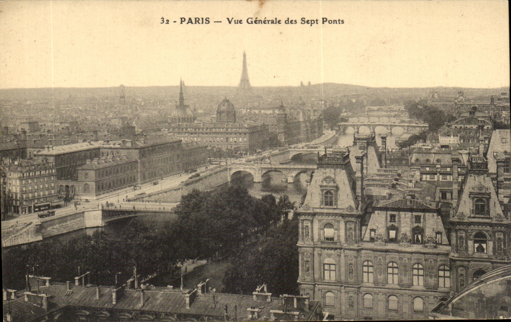 CPA Paris Vue Generale des Sept Ponts Tour Eiffel