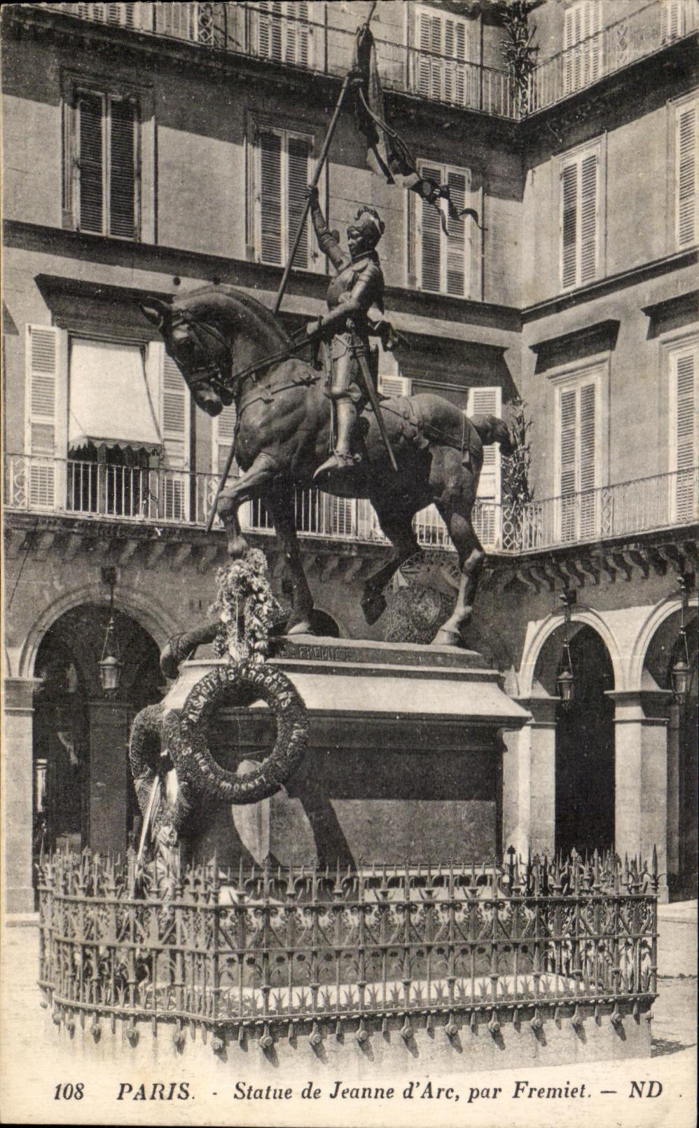 CPA Paris Statue of Jeanne d' Arc by Fremiet