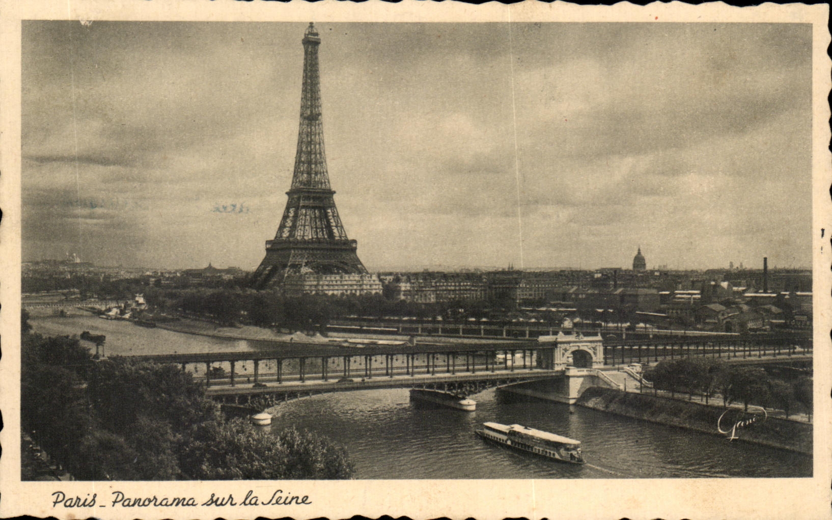 CPA Paris Panorama on the Seine Eiffel Tower