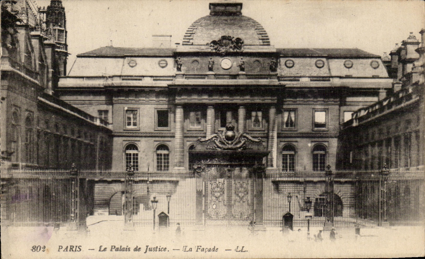CPA Paris Law courts the Frontage