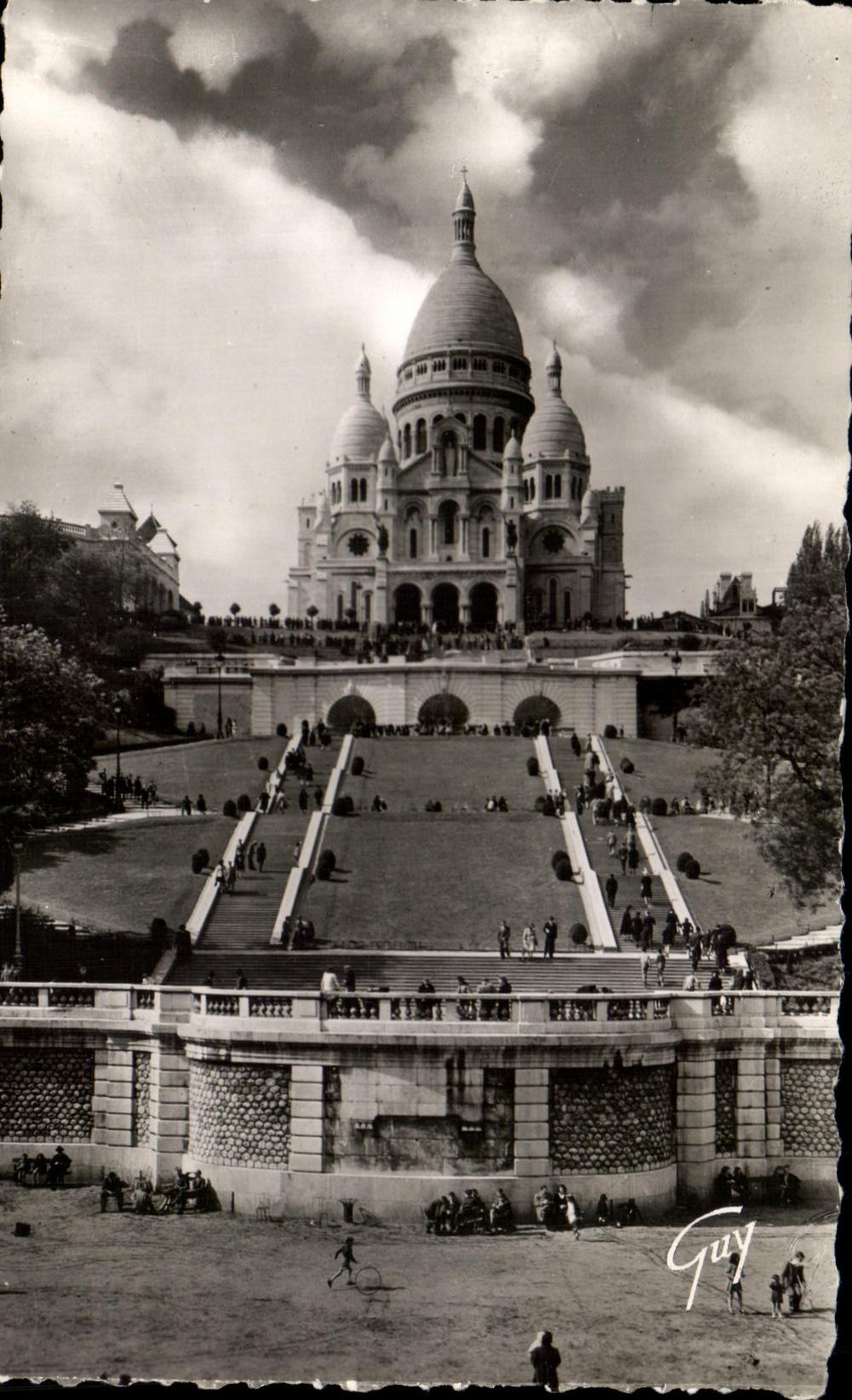 CPA Paris And Its Wonders Basilica Of the Sacring Heart De Montmartre And the gardens