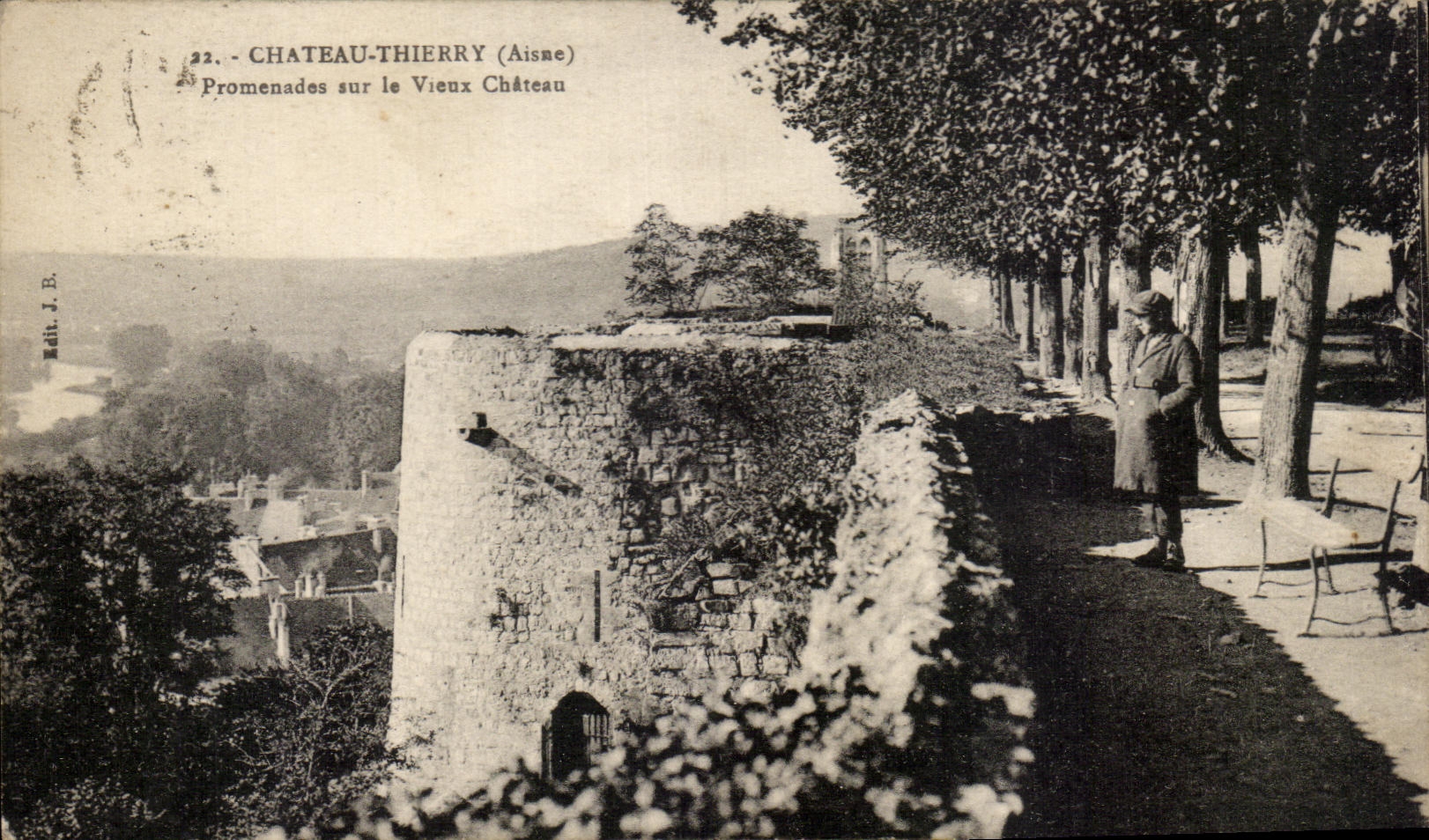 CPA Castle Thierry Promendes on the Old Castle