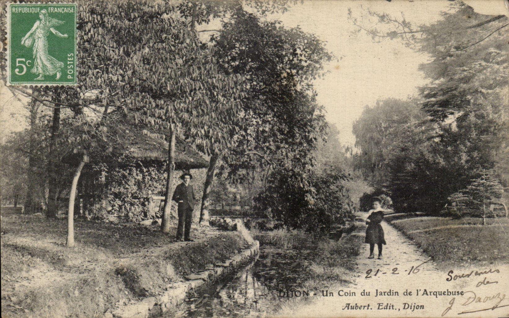 CPA Dijon Un Coin du Jardin de I'Arquebuse