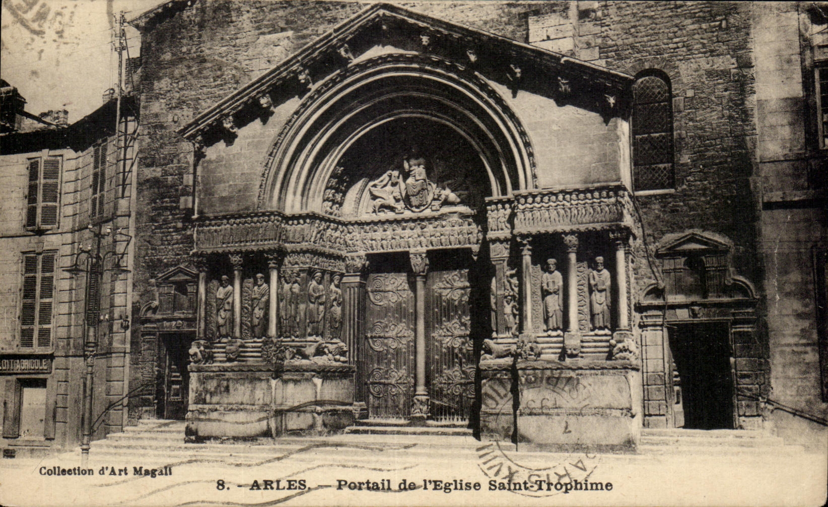CPA Arles Gate of I' Eglise Saint Trophime