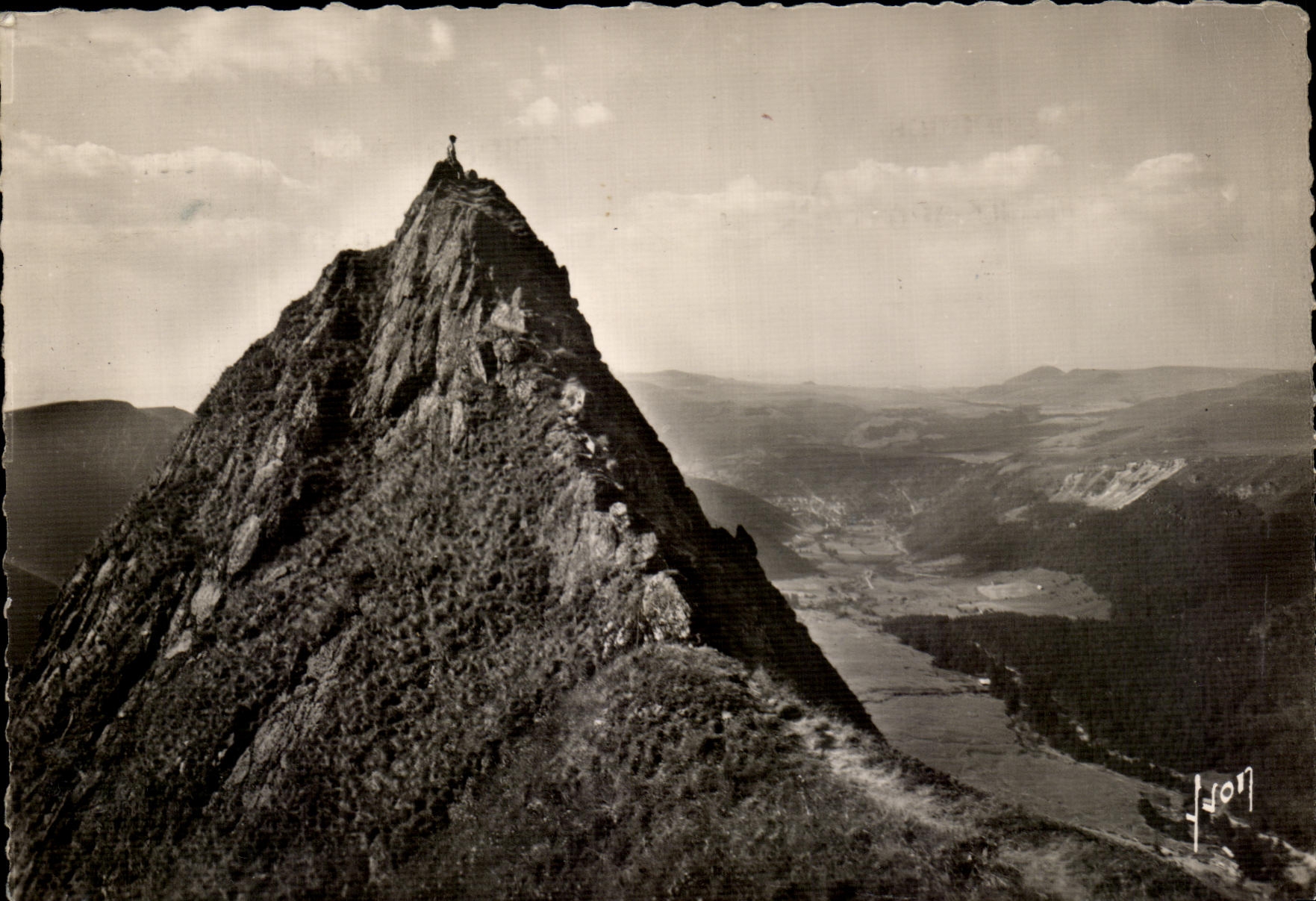 CPA the Mount Gilds One of the needles of Sancy
