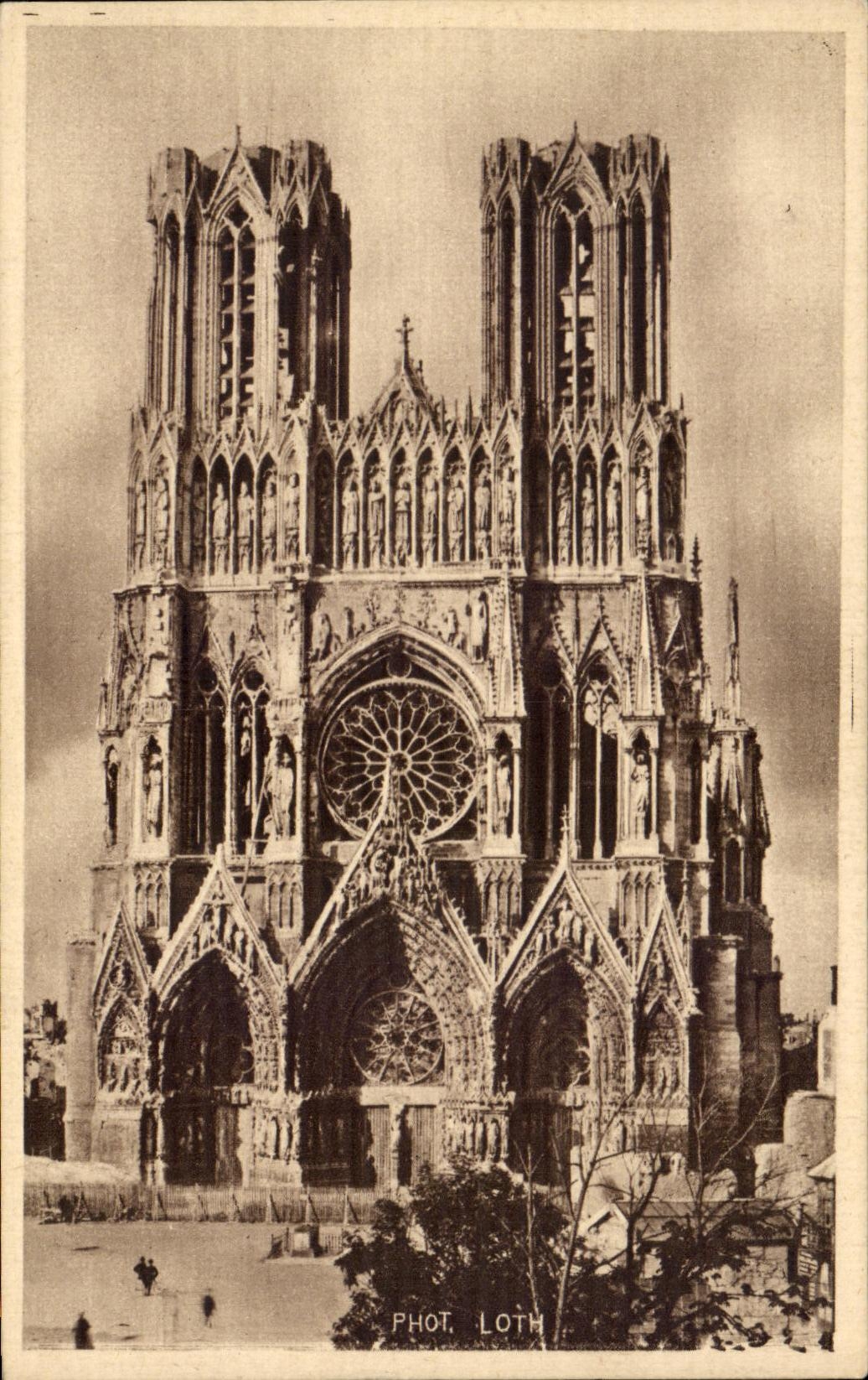 CPA Champagne Pommery Greno Rheims the Cathedral of Rheims after the war