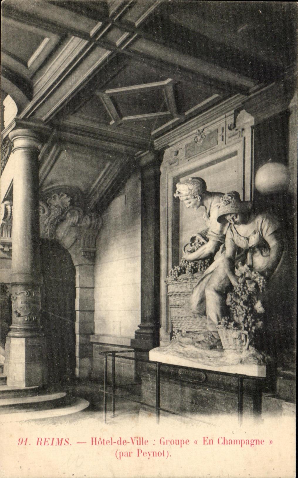 CPA Rheims Town hall Groups Out of Champagne ëynot