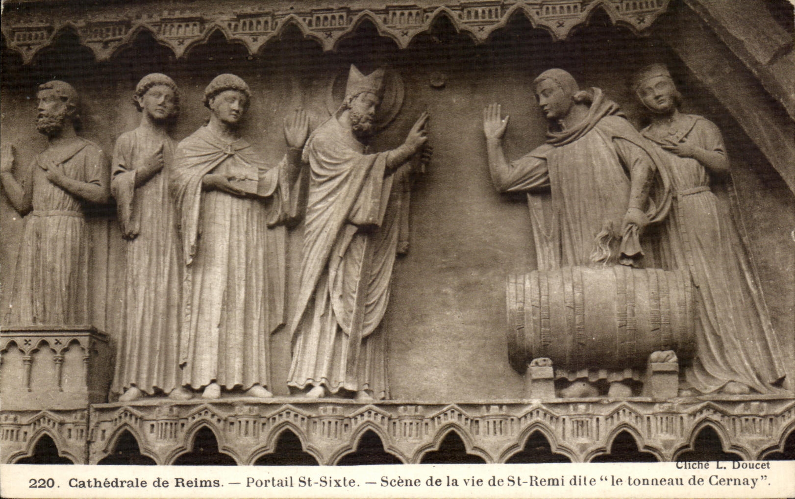 CPA Cathedral of Rheims Gate St Sixth Scene of the life of St Remi known as the barrel of Cernay
