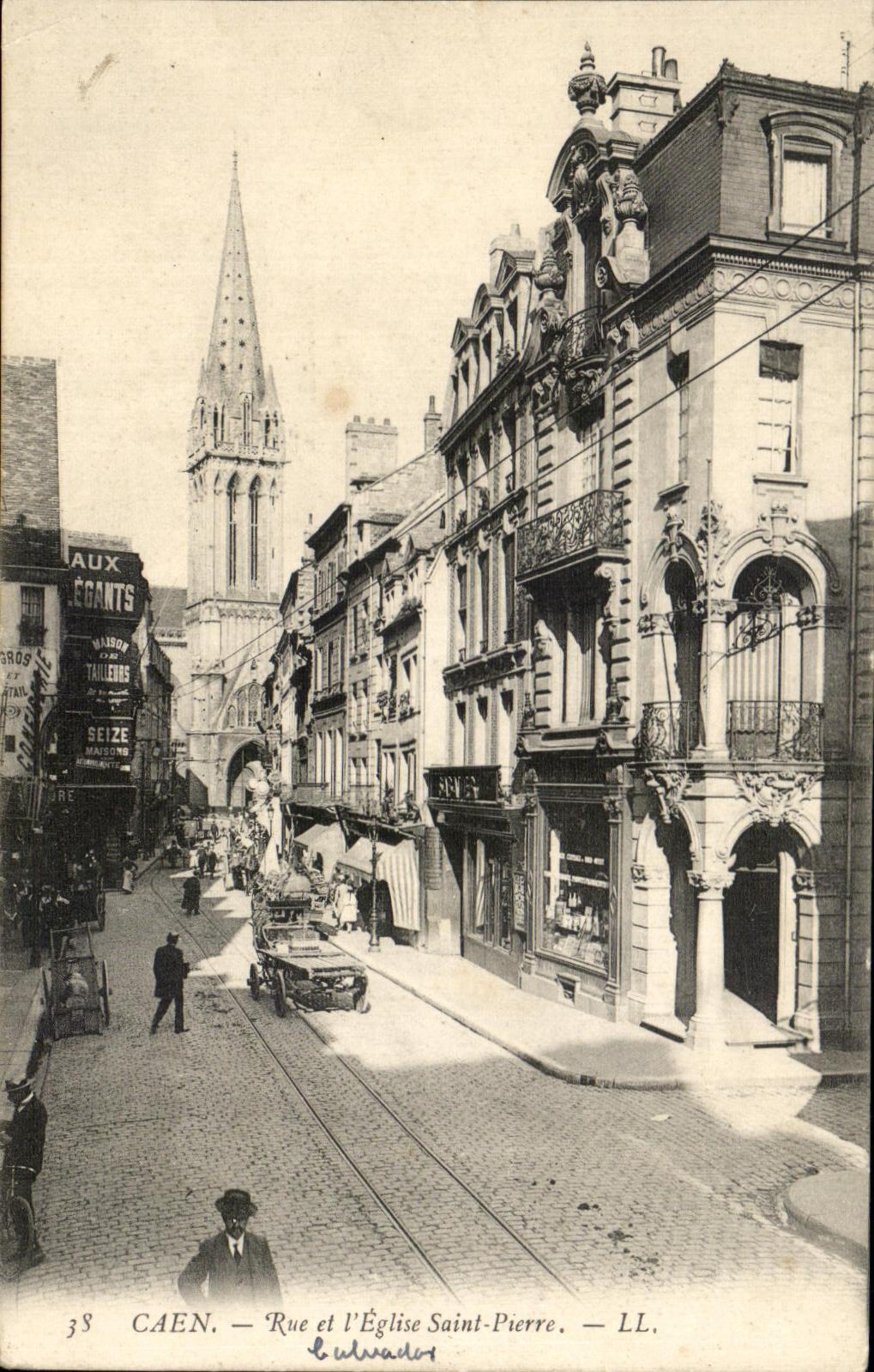CPA Caen Street and the Church Saint Pierre
