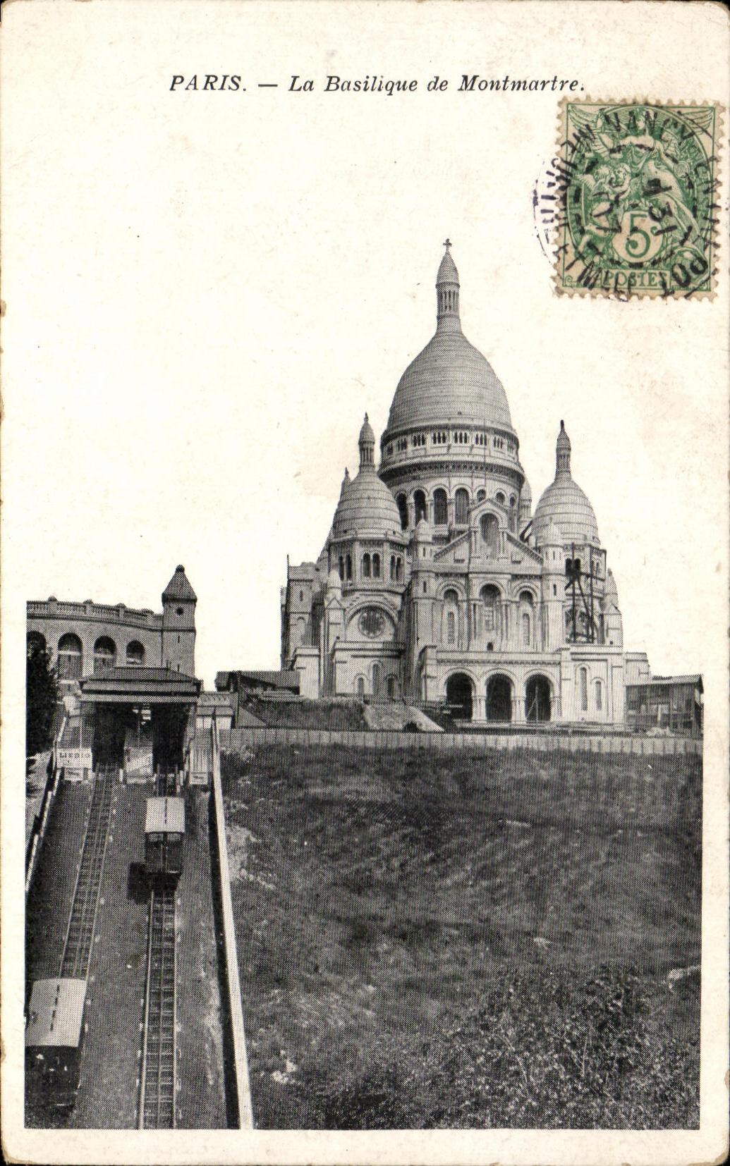CPA Paris the Basilica of Montmartre Crowns Heart