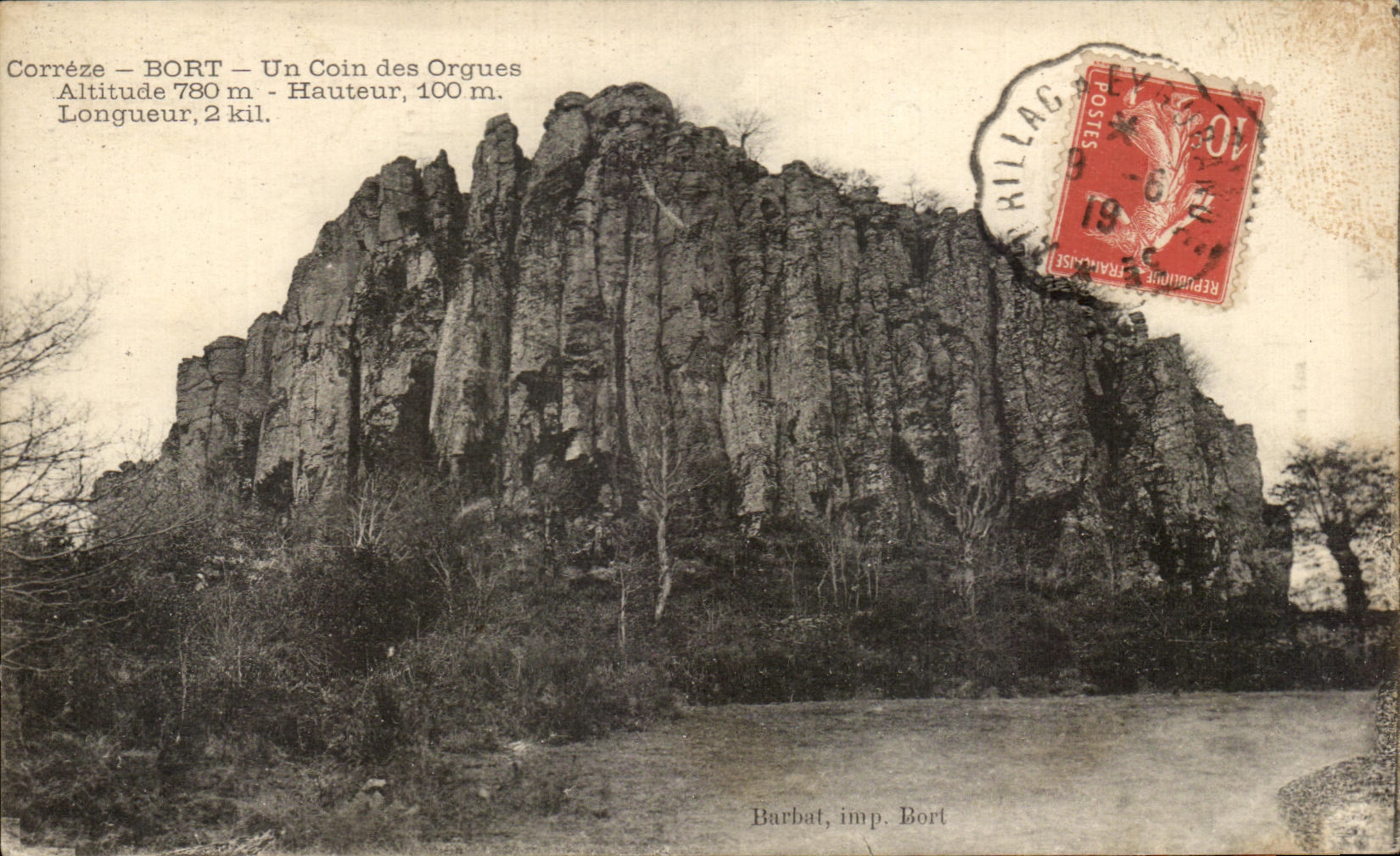 CPA Correze Bort Un Coin des Orgues 