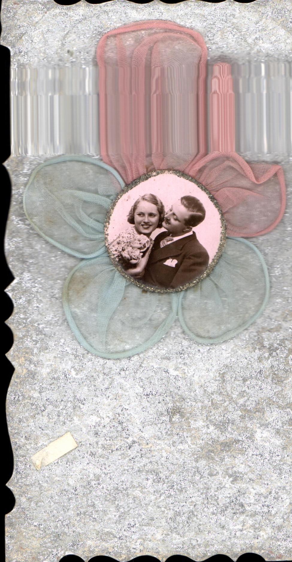 CPA Couple Fleurs Couple Femme