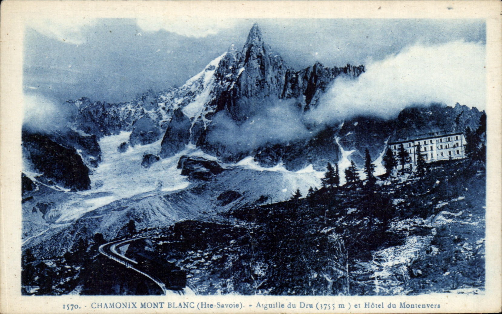 CPA Chamonix Mont Blanc Switches Thickly and Hotel of Montenvers