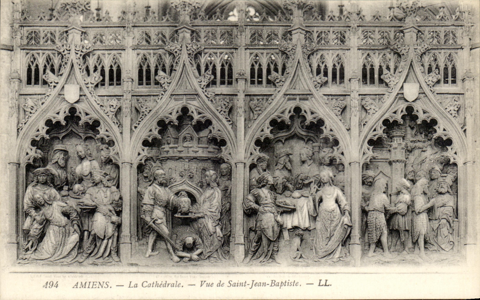 CPA Amiens La Cathedrale Vue De Saint Jean Baptiste