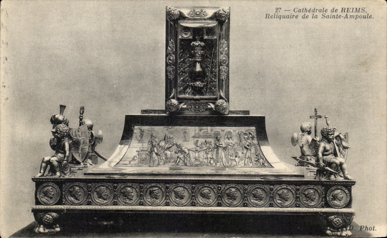 CPA Cathedral Of Rheims Reliquaire Of Sainte the Bulb