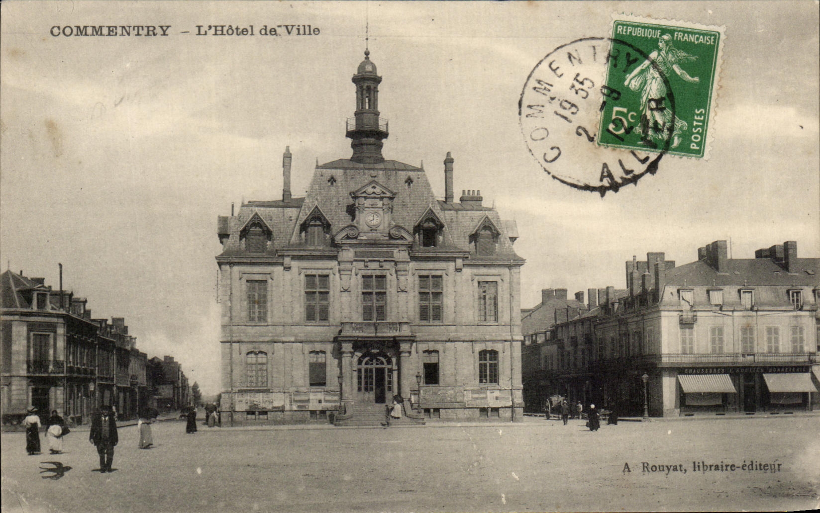 CPA Commentry L'Hotel Ville