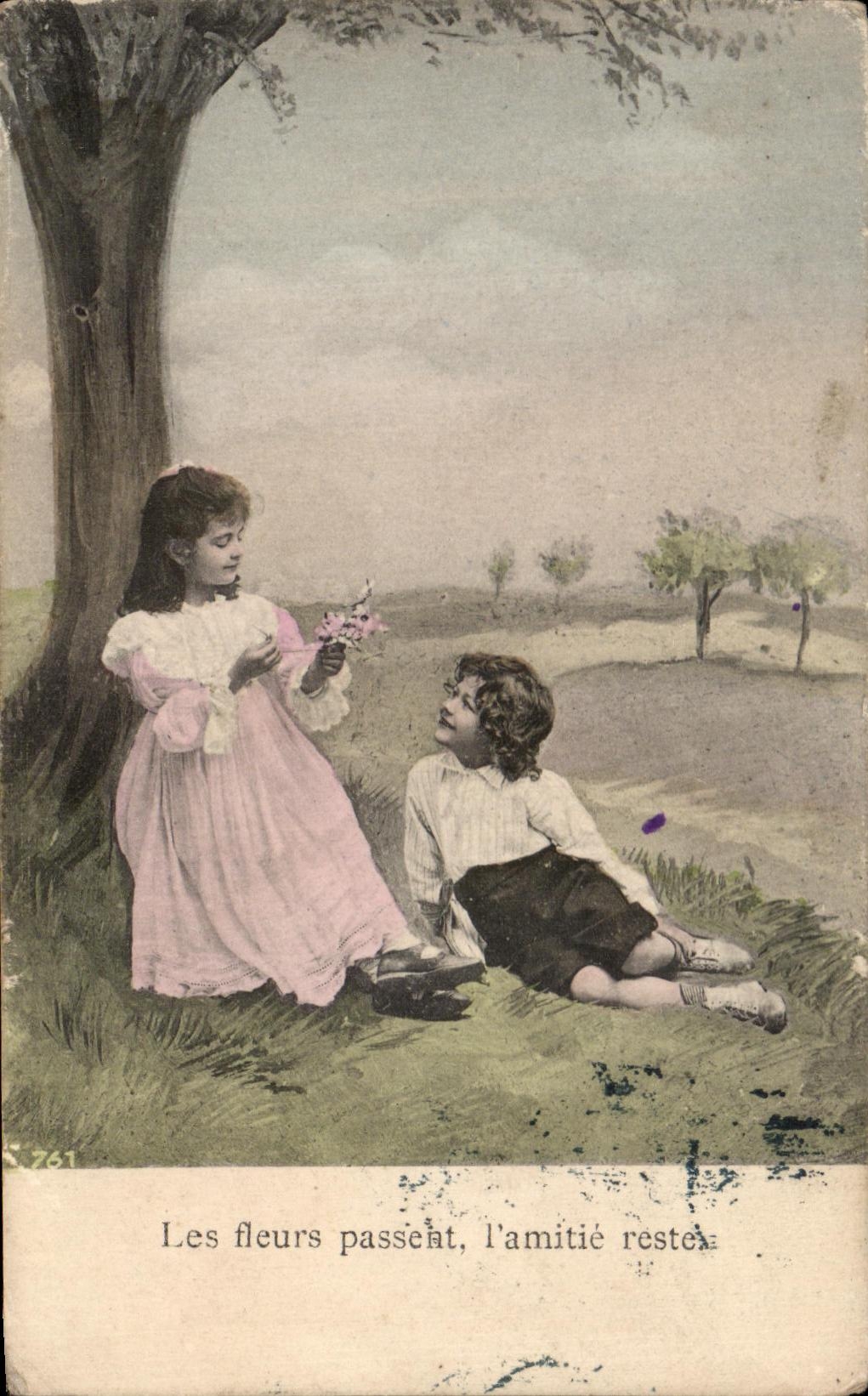 CPA Les fleurs passent I'amitie reste Enfants