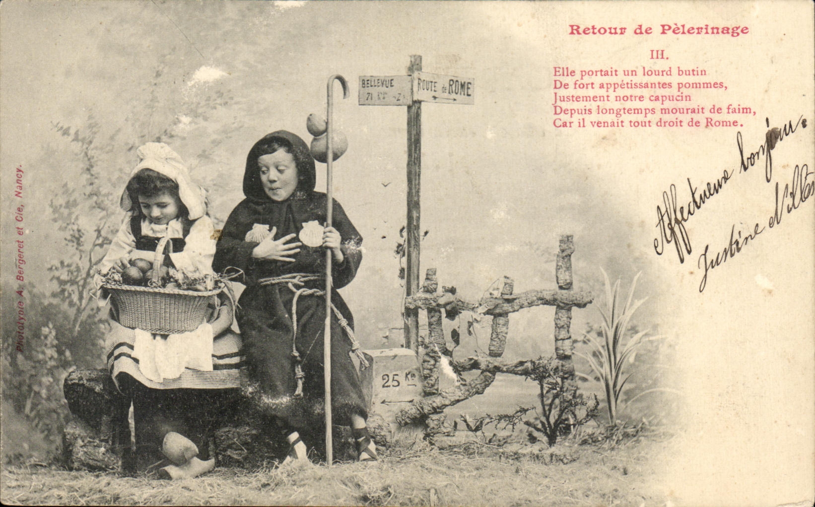 CPA Retour de Pelerinage Enfant Pretre