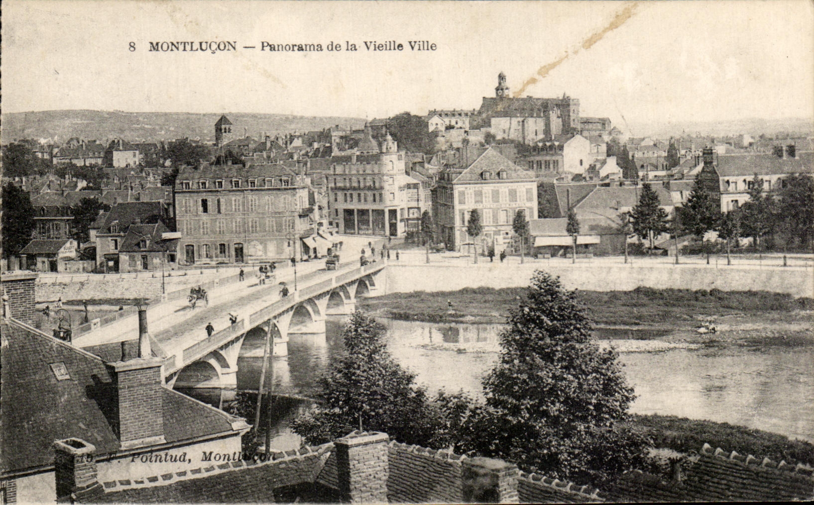CPA Montlucon Panorama de la Vieule Ville