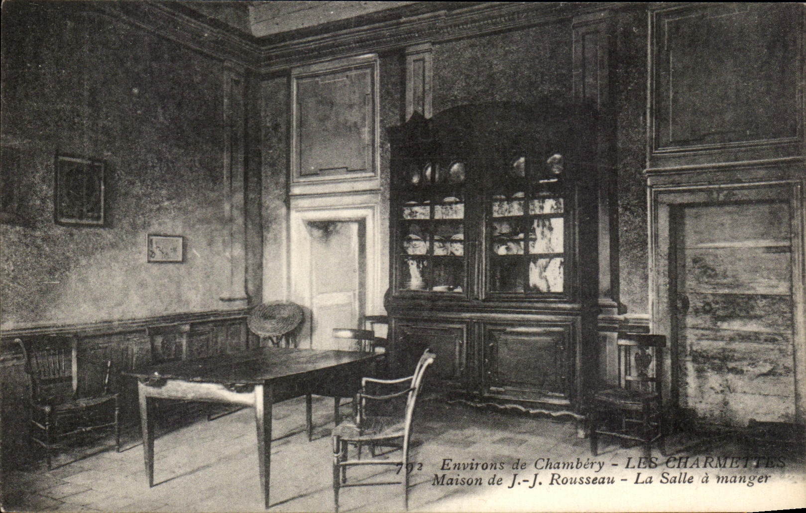 CPA Surroundings of Chambery Charmettes House of JJ Rousseau dining room
