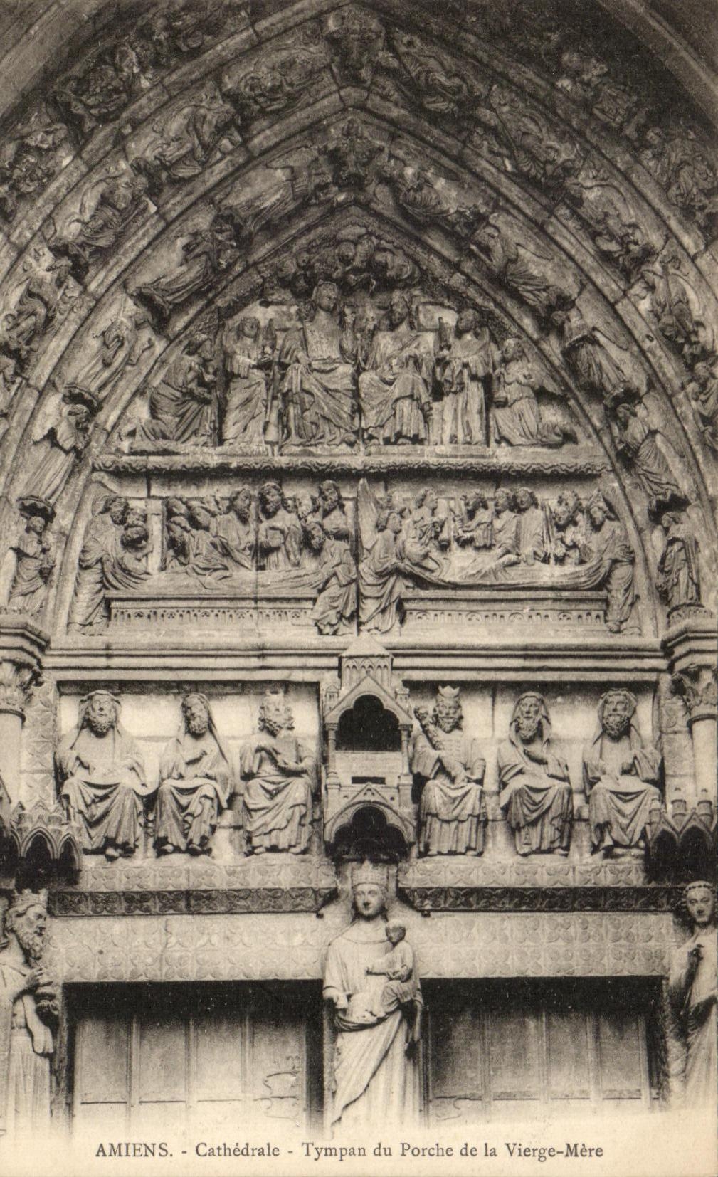 CPA Amiens Cathedrale Tympan du Porche de la Vierge Mere