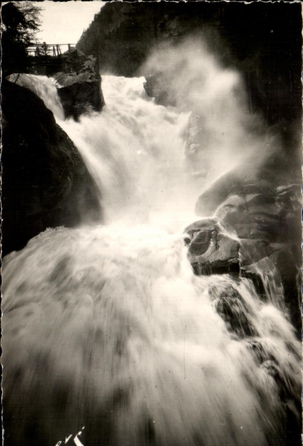 CPA Route Of the Bridge of Spain Cascades Of Cerisey