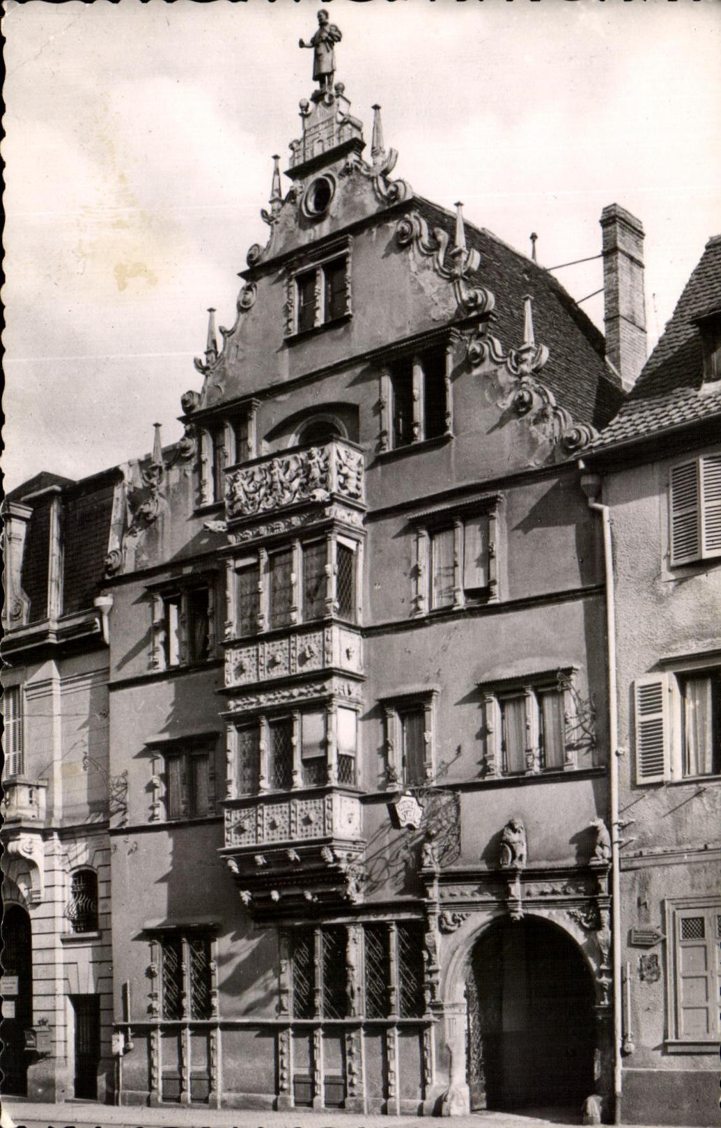 CPA Colmar la casa de las cabezas