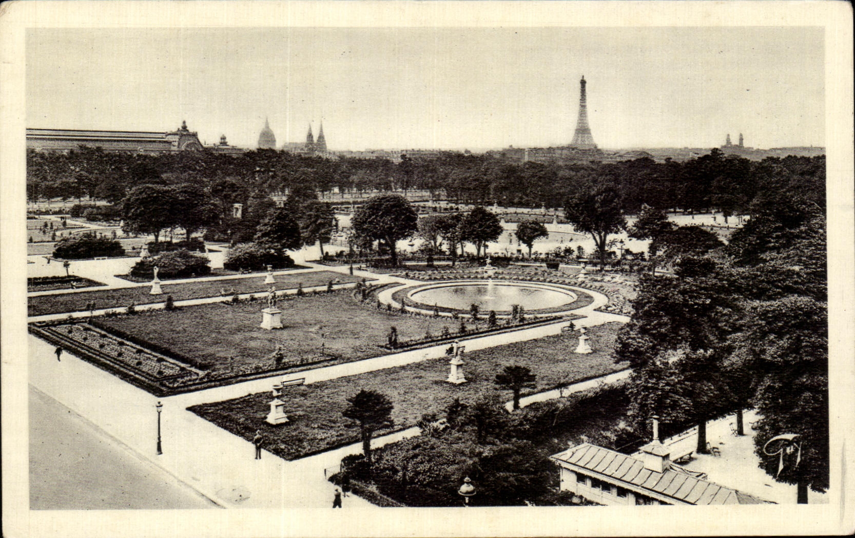 CPA Paris Jardin des Tuileries Tour Eiffel