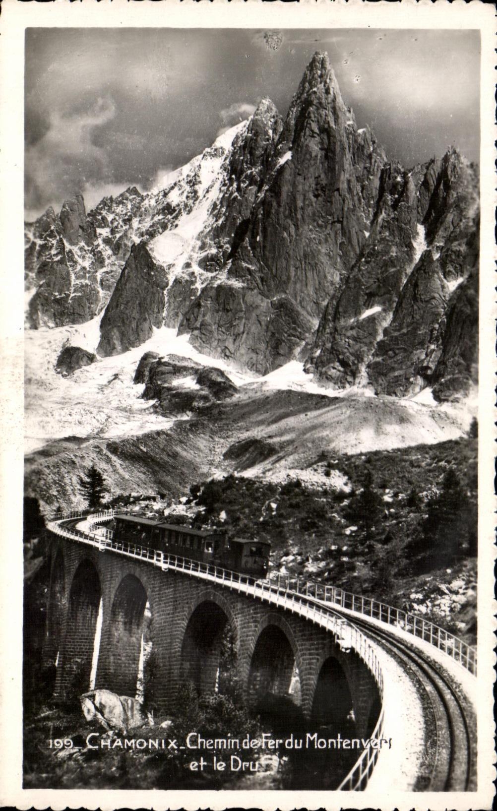 CPA Chamonix Railroad of Montenvert and the Thick Train