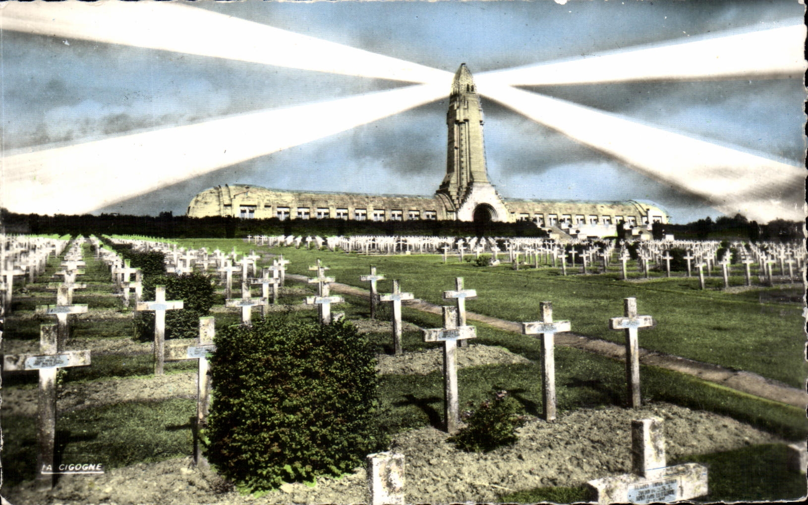 CPA Douaumont the Militaria Ossuary