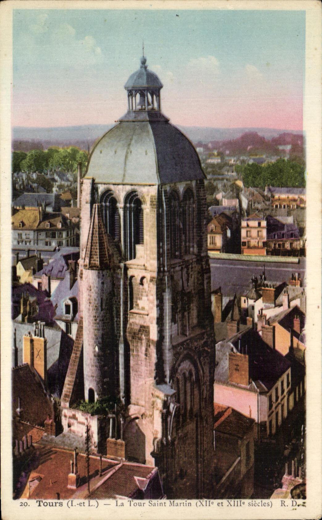 CPA Tours the Tower Saint Martin