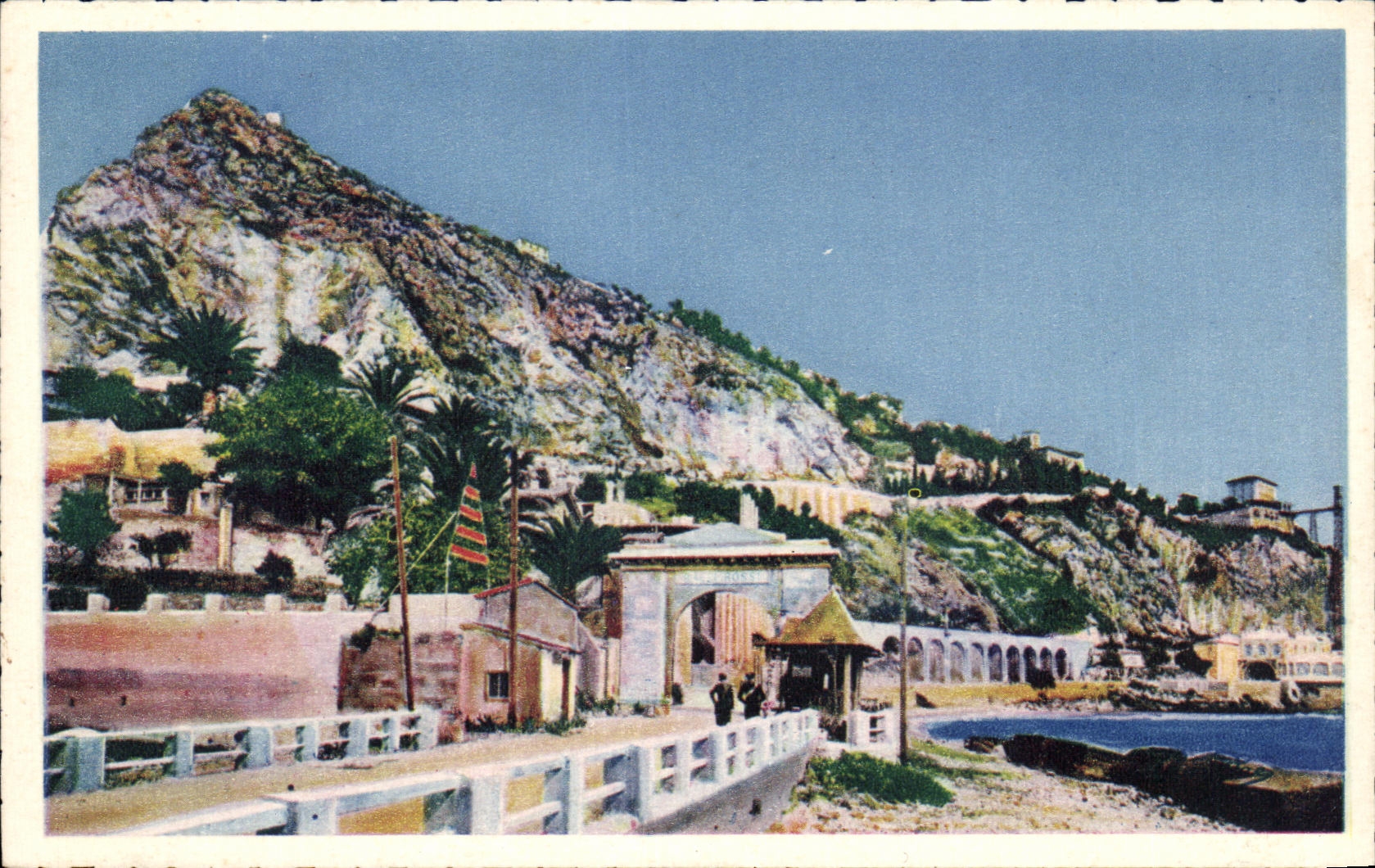 CPA Menton La Frontiere Franco italienne