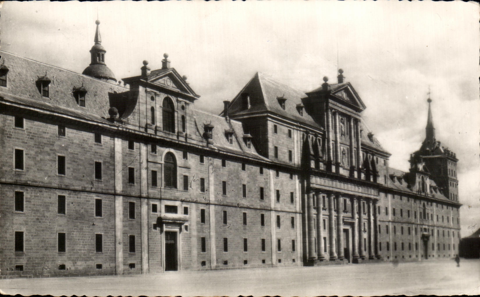 CPA Monasterio De El Escorial Fachada Principal