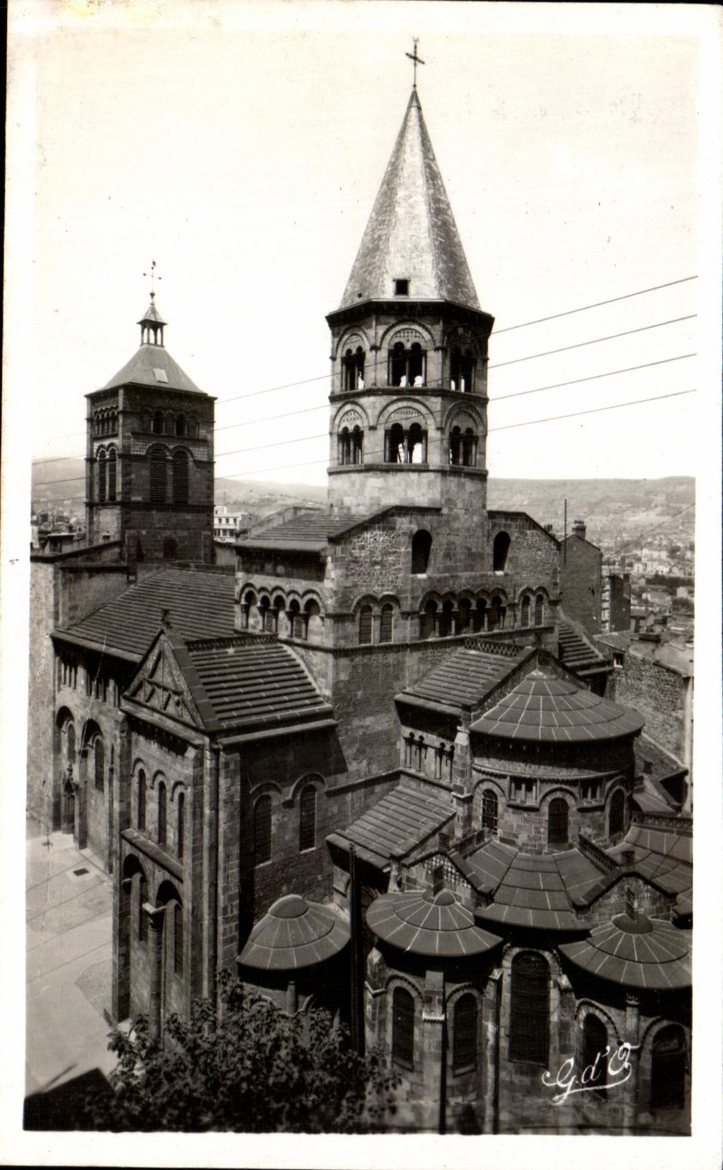 CPA Clermont-Ferrand Eglise Natre pega el puerto
